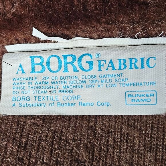 A Borg Fabric Tiffany Loungewear 70's Chocolate Brown Thick Fluffy Belted Robe - Picture 6 of 15